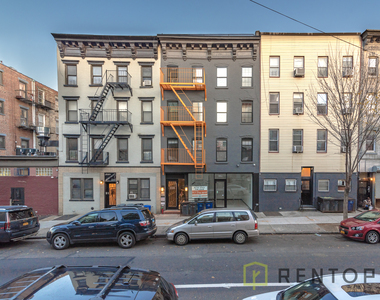 228 Manhattan Ave - Photo Thumbnail 6