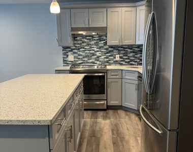 37-3 27th Street - Photo Thumbnail 6