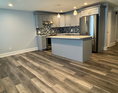 37-3 27th Street - Photo Thumbnail 2