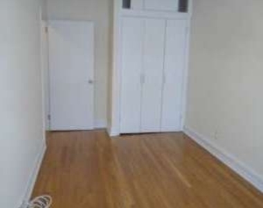 E 63 St - Photo Thumbnail 7