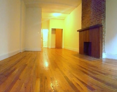 426 East 81 St - Photo Thumbnail 0