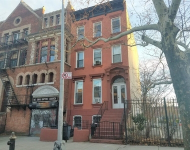 82 Quincy Street - Photo Thumbnail 1