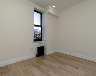 946 Bushwick Ave - Photo Thumbnail 2