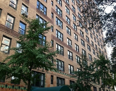 East 68th Street - Photo Thumbnail 6