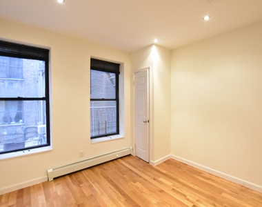 169 Manhattan Ave - Photo Thumbnail 1