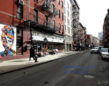 Mulberry St. - Photo Thumbnail 6