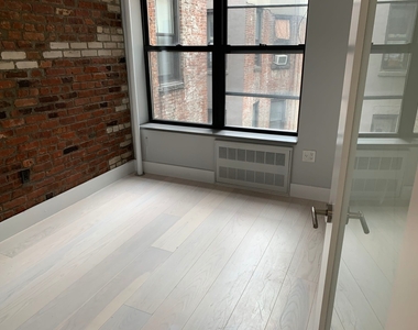 195 Stanton Street - Photo Thumbnail 8