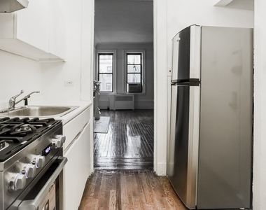 11 East 80th Street  - Photo Thumbnail 2