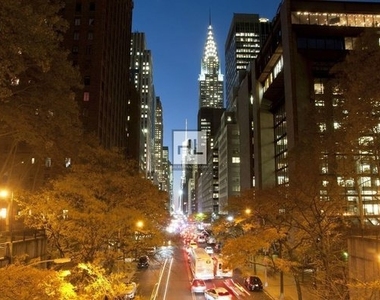 150 East 34th Street - Photo Thumbnail 5