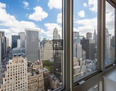 66 West 38th Street - Photo Thumbnail 4