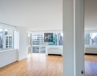 66 West 38th Street - Photo Thumbnail 3