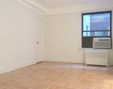 215 West 83 - Photo Thumbnail 1