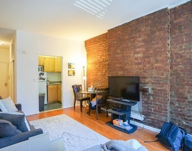 238 West 20th Street - Photo Thumbnail 1