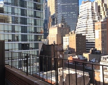 East 38th Street - Photo Thumbnail 3