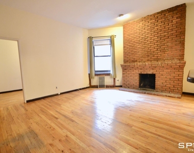 312 West 73rd Street - Photo Thumbnail 3