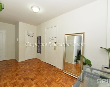 30-91 Crescent Street, Astoria, Ny 11102  - Photo Thumbnail 4