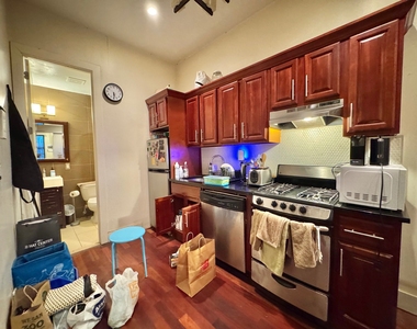 126 Grattan Street - Photo Thumbnail 2