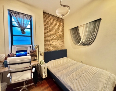126 Grattan Street - Photo Thumbnail 4
