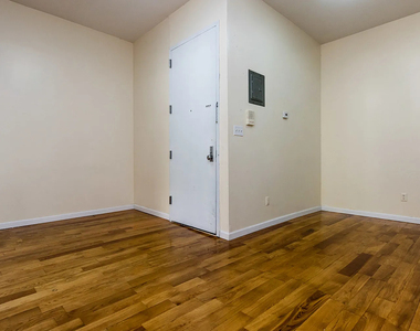 229 Jefferson Street - Photo Thumbnail 6