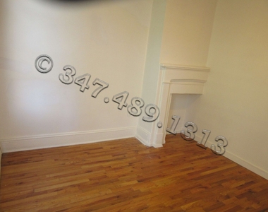 33 Montrose Ave. - Photo Thumbnail 10