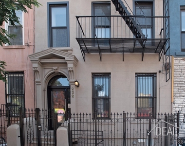 222 Monroe Street - Photo Thumbnail 8