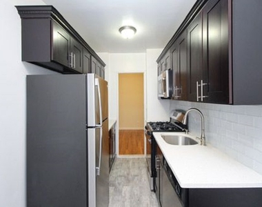 2 Bedroom in Rego Park  - Photo Thumbnail 1