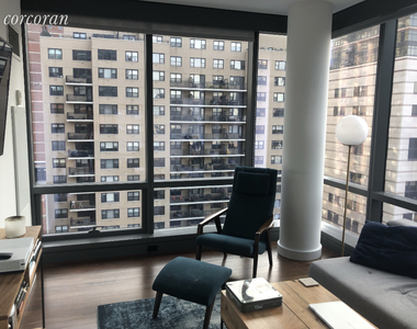 200 West 67th Street - Photo Thumbnail 1