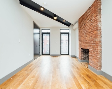 675 Grand St - Photo Thumbnail 4