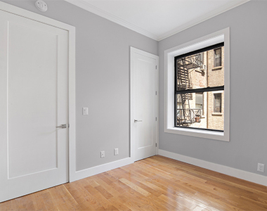 252 W 76th St #2D - Photo Thumbnail 3