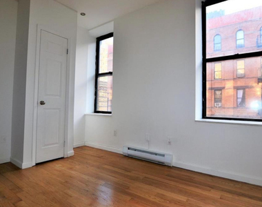 965 Amsterdam Ave - Photo Thumbnail 4