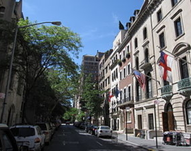 East 86th Street - Photo Thumbnail 5