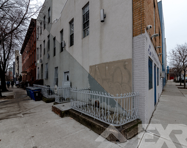 62 Steuben Street - Photo Thumbnail 6