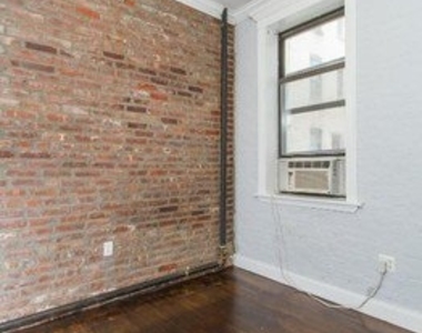 346 East 18th Street - Photo Thumbnail 2