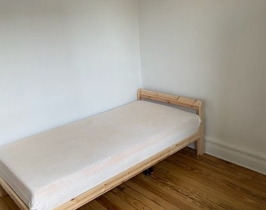 32-74 38th Street - Photo Thumbnail 2
