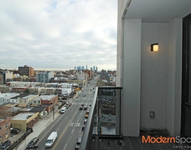 21st Street - Photo Thumbnail 7