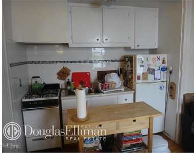 357 Sterling Pl - Photo Thumbnail 6