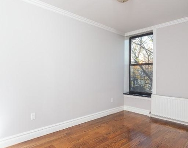 200 Stanton Street - Photo Thumbnail 2