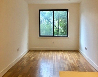 818 Lexington Avenue - Photo Thumbnail 2