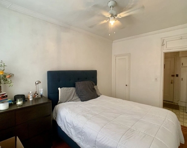 Henry st Best 2BR Deal of the Year! - Photo Thumbnail 4