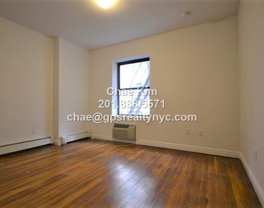 163 West 80th Street - Photo Thumbnail 1