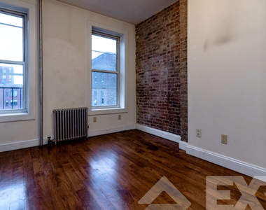 23 Adelphi St - Photo Thumbnail 8