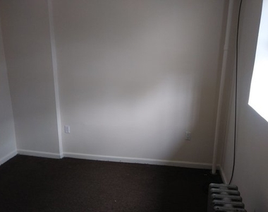 142 Highlawn Ave - Photo Thumbnail 1