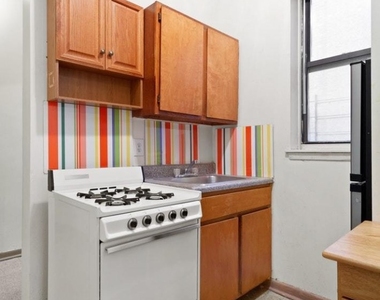 10 West 107th Street - Photo Thumbnail 1