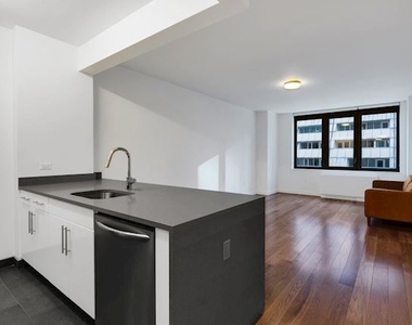 606 W 57 St - Photo Thumbnail 2