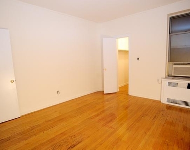 111 East 31st Street - Photo Thumbnail 1