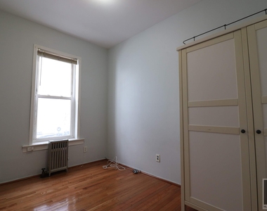 42-13 23 Avenue - Photo Thumbnail 2