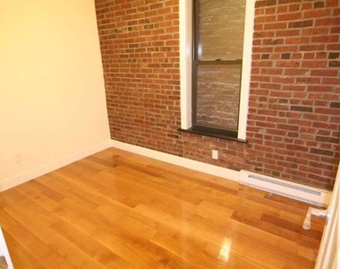 434 W 52 St. - Photo Thumbnail 4