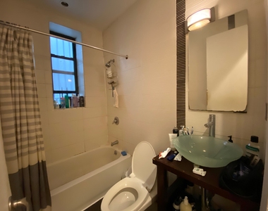 169 Rogers Avenue - Photo Thumbnail 6