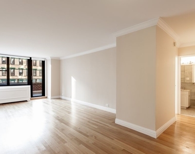 201 East 87th Street - Photo Thumbnail 1