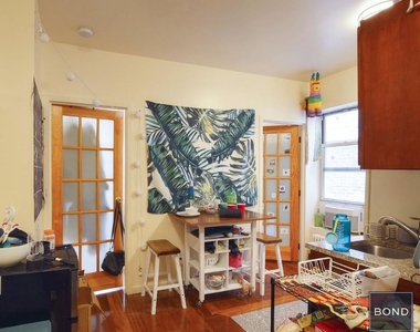 520 East 11th Street - Photo Thumbnail 0